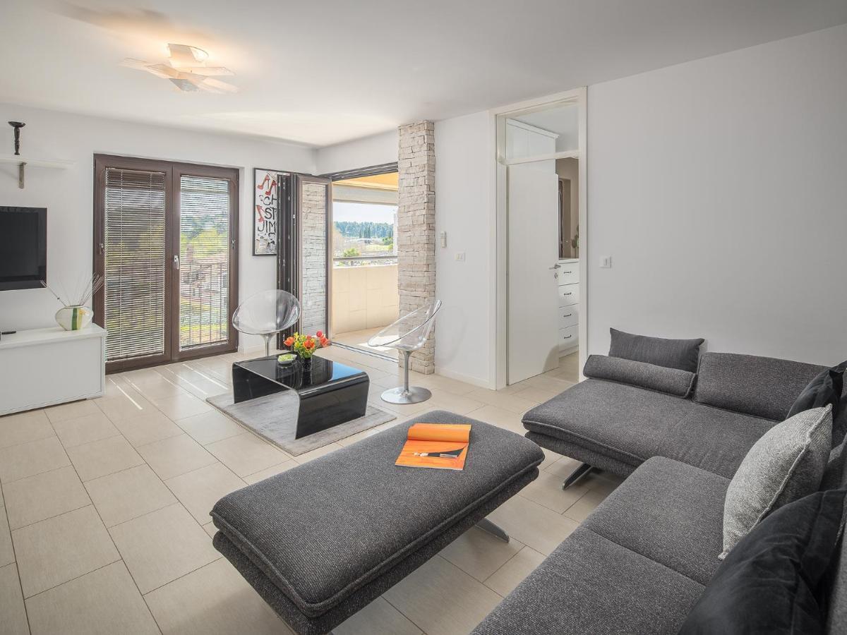 Apartment Residence Porec Esterno foto